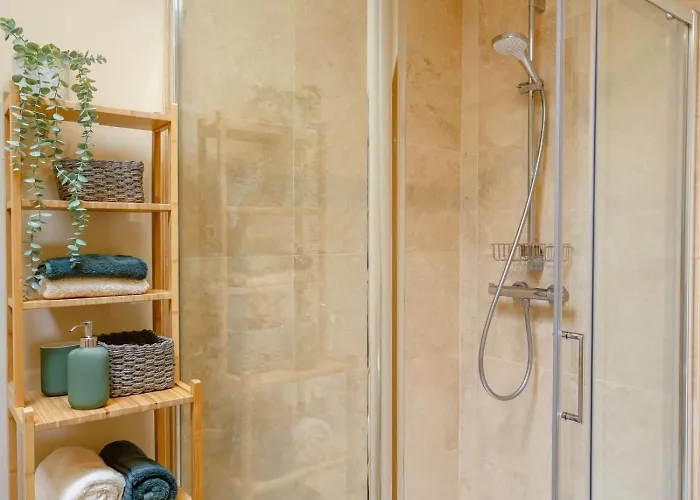 1 Bed In Harrogate Oc-89152 *